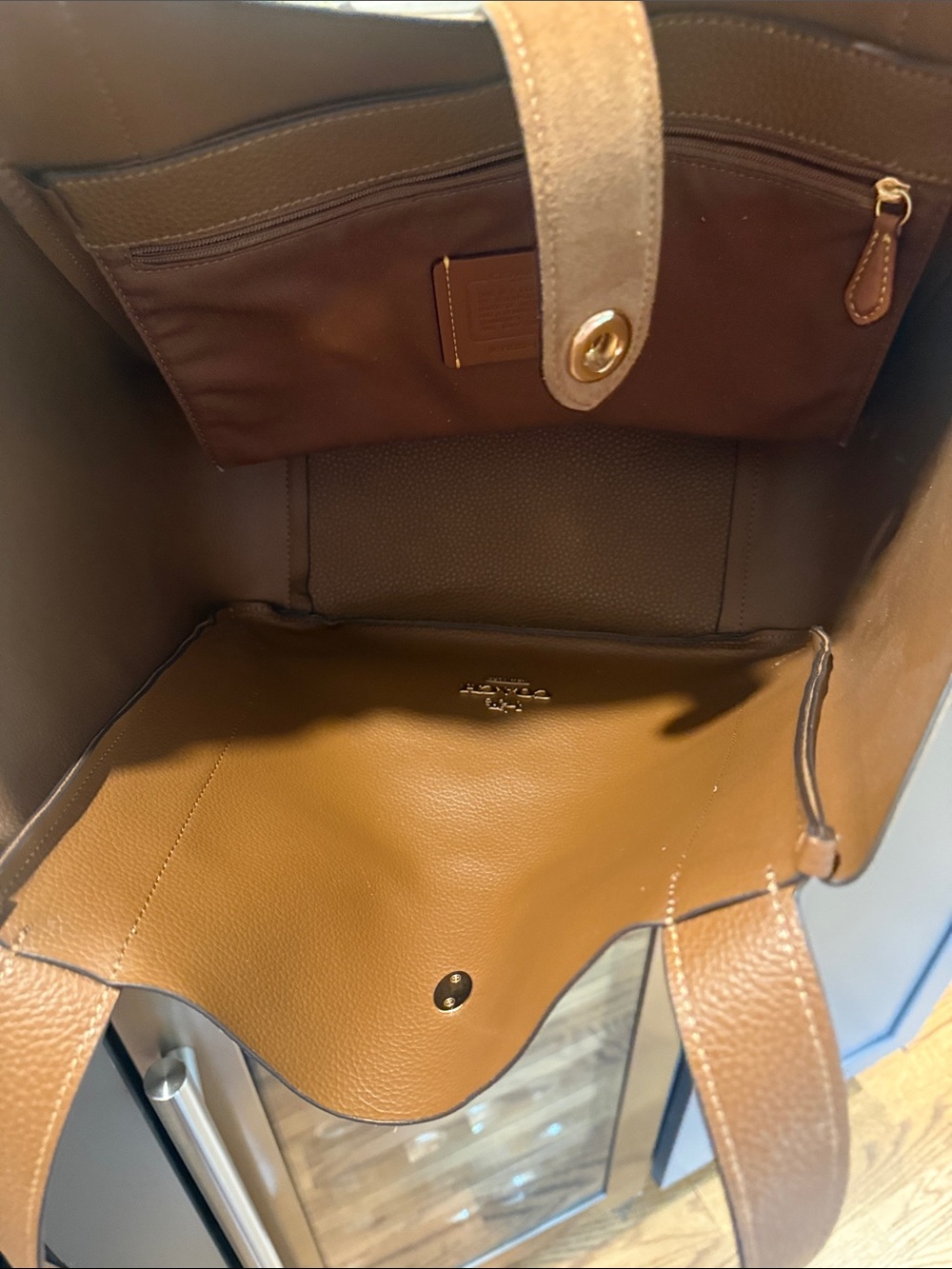 Coach Hadley Turnlock Tote Bag in suede - Picture 10 of 11